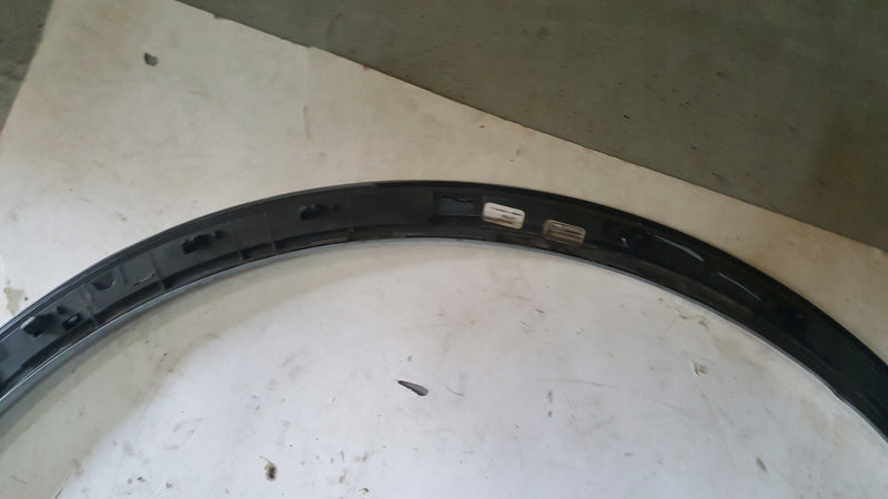 Listwa błotnika przedniego prawa strona AUDI Q5 80A853718F demontaż