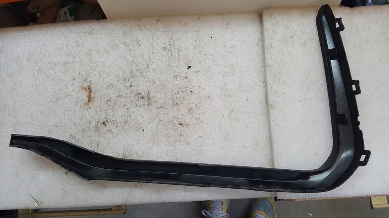 Listwa zderzaka przedniego prawa strona VW TOUAREG 760853254E demontaż