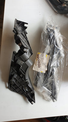 LE KOSZYK DO LAMPY AUDI A7 4G8941453A przed liftem