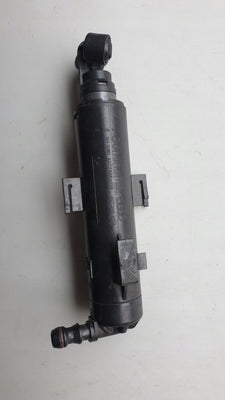 Pr spryskiwacz reflektora AUDI A4 8K0955102A