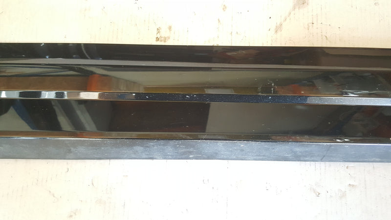 Listwa drzwi prawy przód AUDI Q3 8U0853960D
