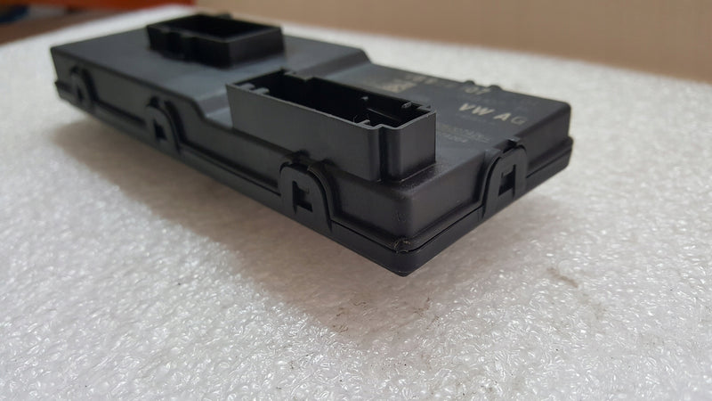 Moduł sterownik klapy bagażnika VW AUDI SEAT SKODA 5WB959107