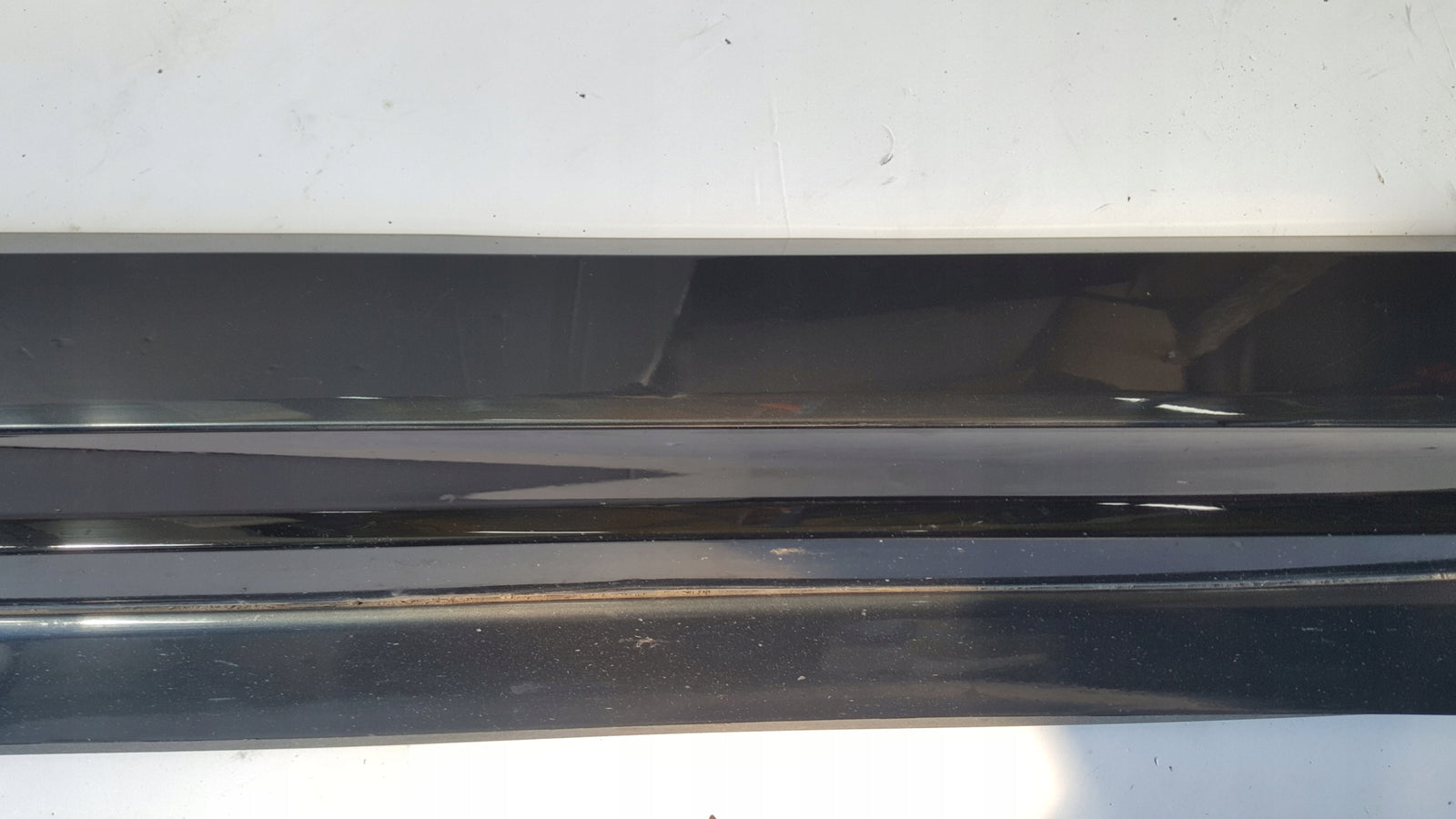 Listwa drzwi prawy przód AUDI Q3 II 83A853960A/B