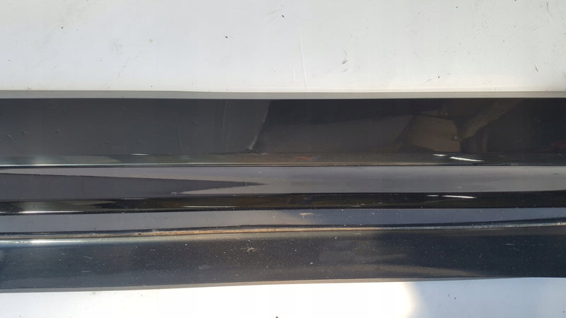 Listwa drzwi prawy przód AUDI Q3 II 83A853960A/B