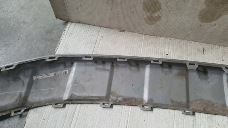 Dokładka spoiler zderzaka przedniego VW T-ROC 2GA807531A demontaż