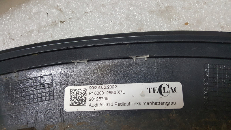 Listwa zderzaka przedniego lewa strona AUDI Q4 e-tron 89A853025F