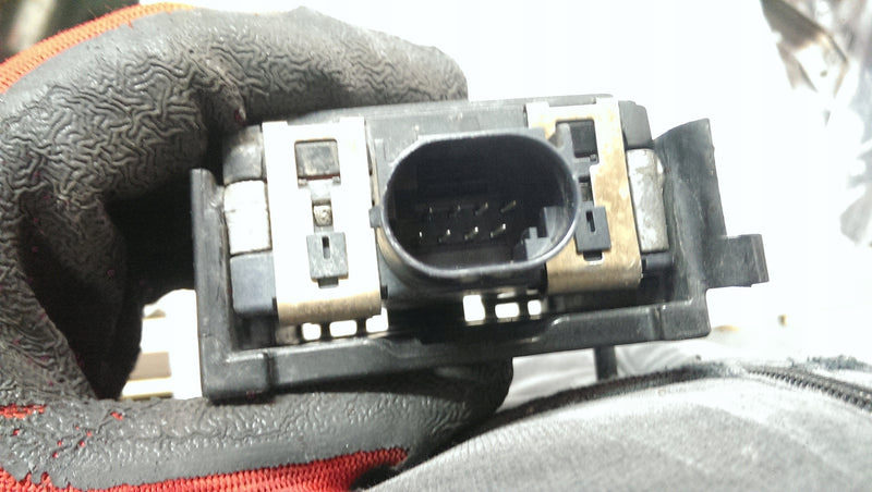Radar distronic sensor AUDI VW 5Q0907561F ORYGINAŁ