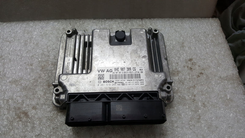 Komputer silnika VW SEAT SKODA AUDI 04E907309CG