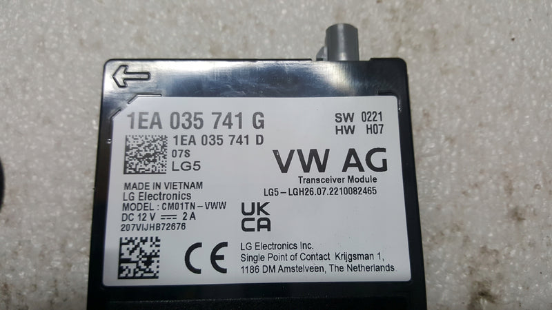 Wzmacniacz anteny moduł komunikacji VW ID.4 ID.BUZZ 1EA035741G demontaż