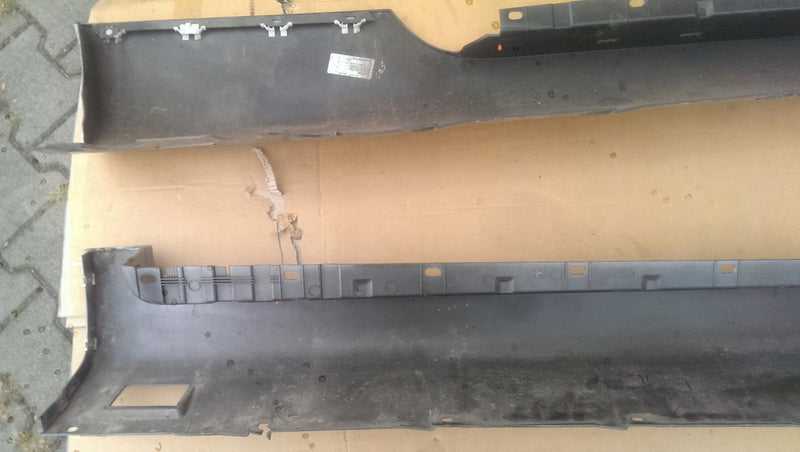Listwy progowe lewa+prawa AUDI TT 8J0853855D/856D