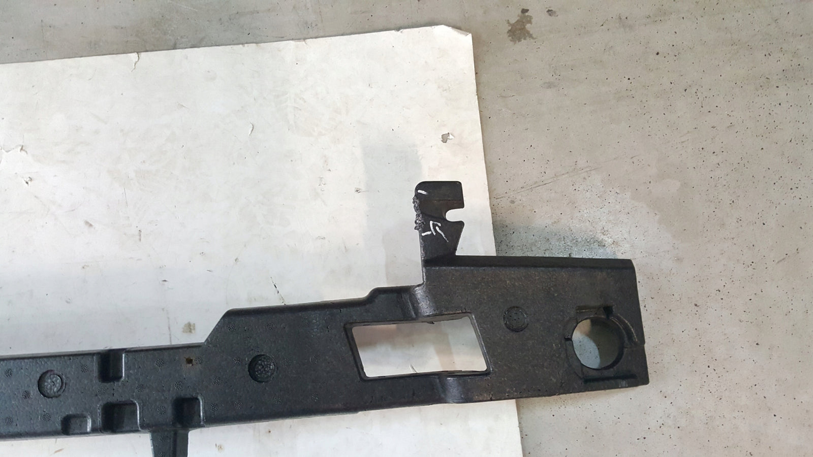 AUDI A6 C7 ABSORBER ZDERZAKA PRZÓD 2011-14R 4G0807550J