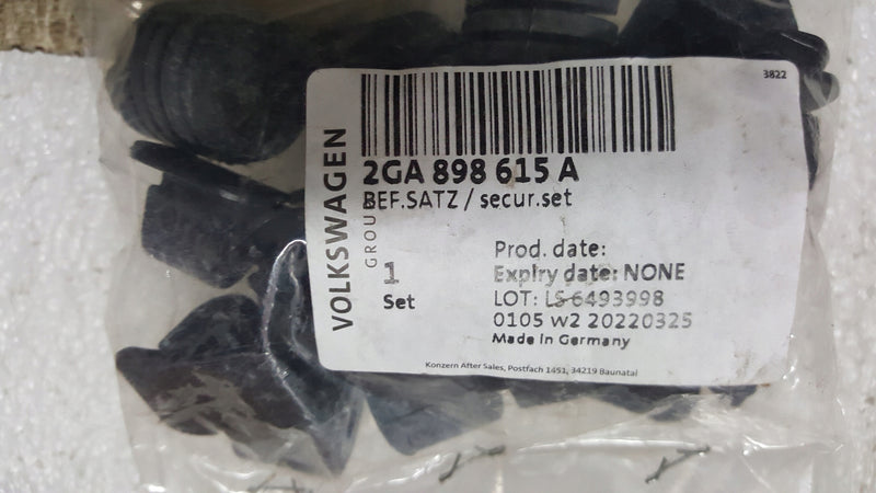 VW T-ROC 2GA898615A ODBOJE ZESTAW UZBROJENIA MASKI