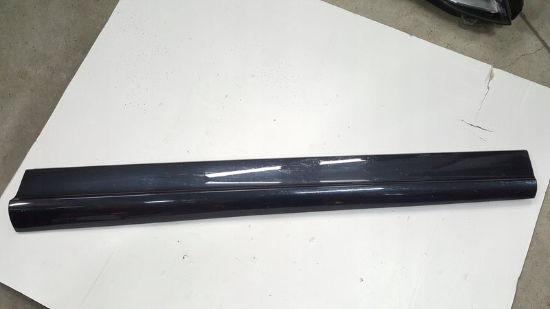 Listwa drzwi prawy przód AUDI Q5 8R0853960B
