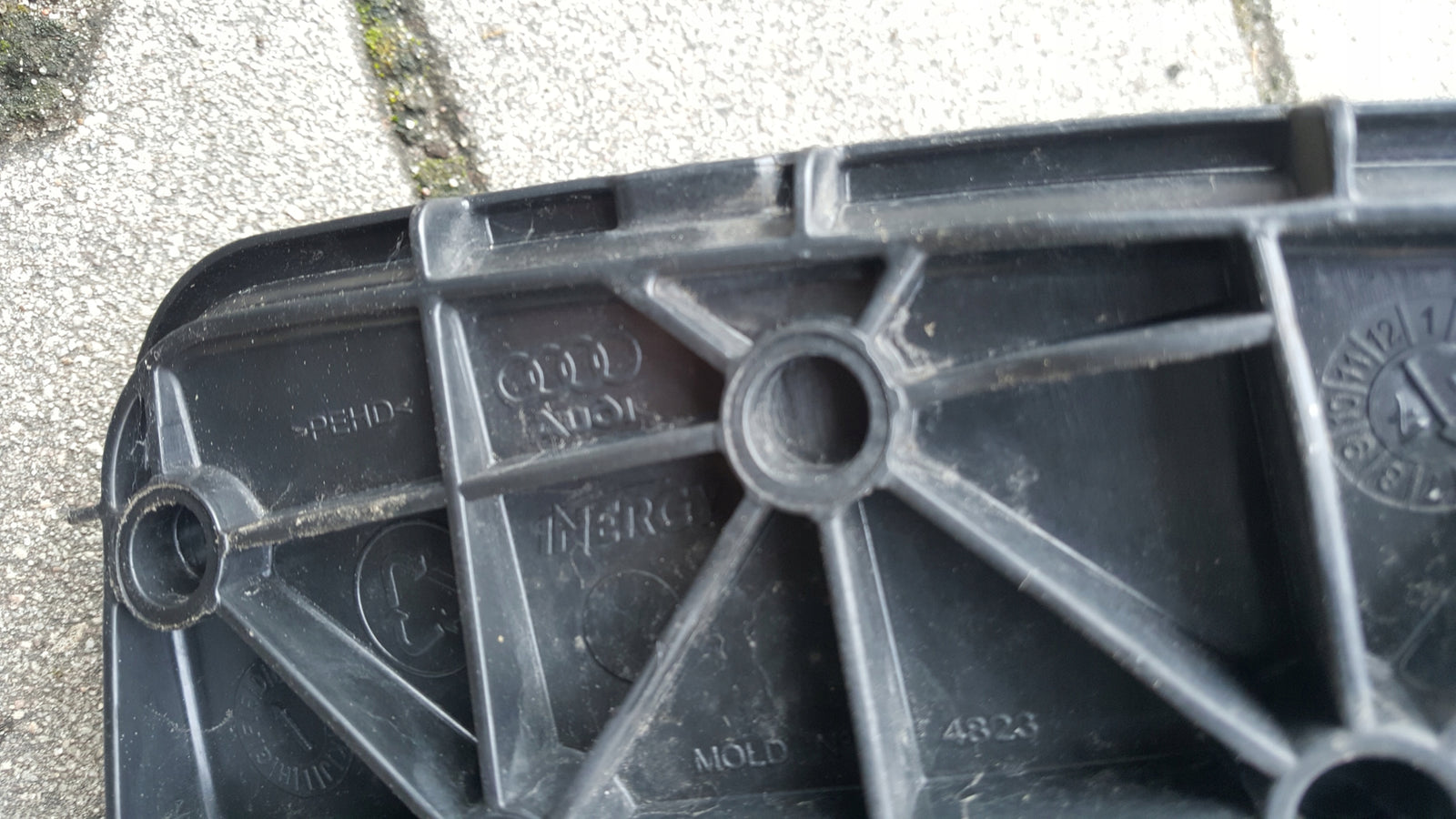 ZBIORNIK POMPA ADBLUE AUDI A4 B9 15-19 8W0131878AQ