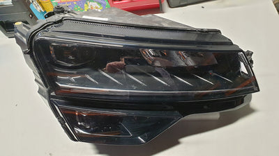 PR kompletny Full LED Skoda KAROQ 57B941016F 2019r