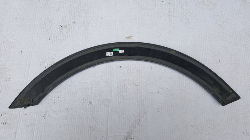 Listwa błotnika lewy tył AUDI A1 S1 82A853817