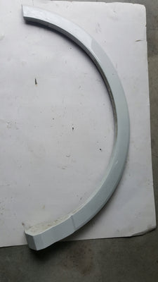 Listwa błotnika prawy tył AUDI Q3 83A853818B demontaż