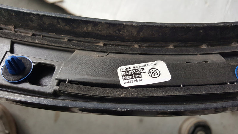 Listwa błotnika PR tył AUDI Q5 80A853818B demontaż