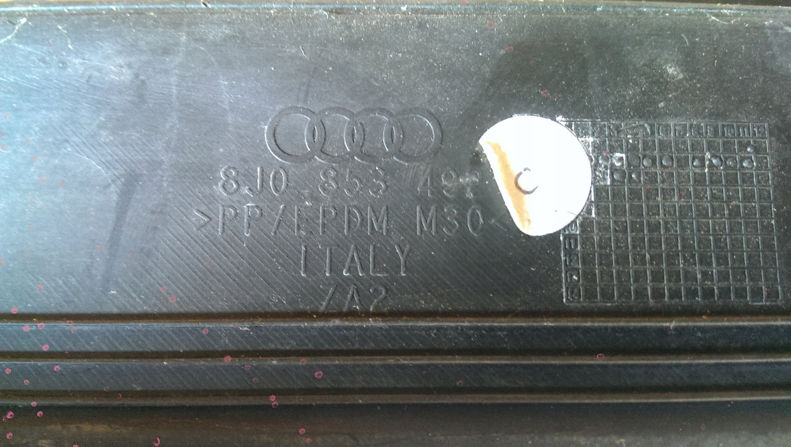 Listwa progowa prawa AUDI TT S-LINE 8J0853492C