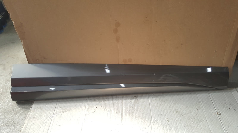 Listwa drzwi prawy przód SEAT CUPRA FORMENTOR 5FF854940B demontaż