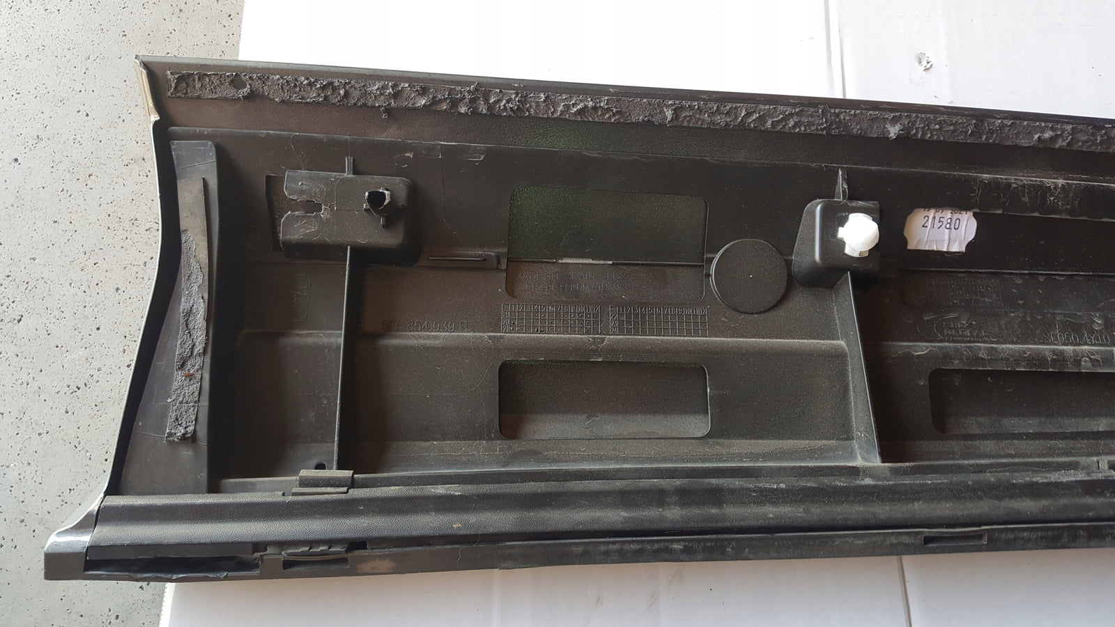 Listwa drzwi LE przód CUPRA FORMENTOR 5FF854939B
