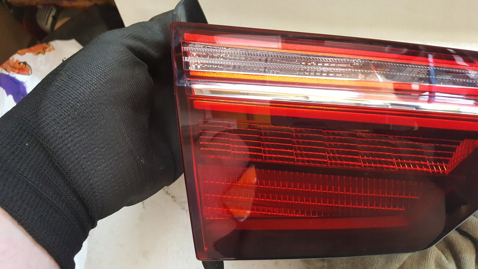 Lampa LED lewy tył AUDI A4 (B9) sedan 8W5945075AA demontaż