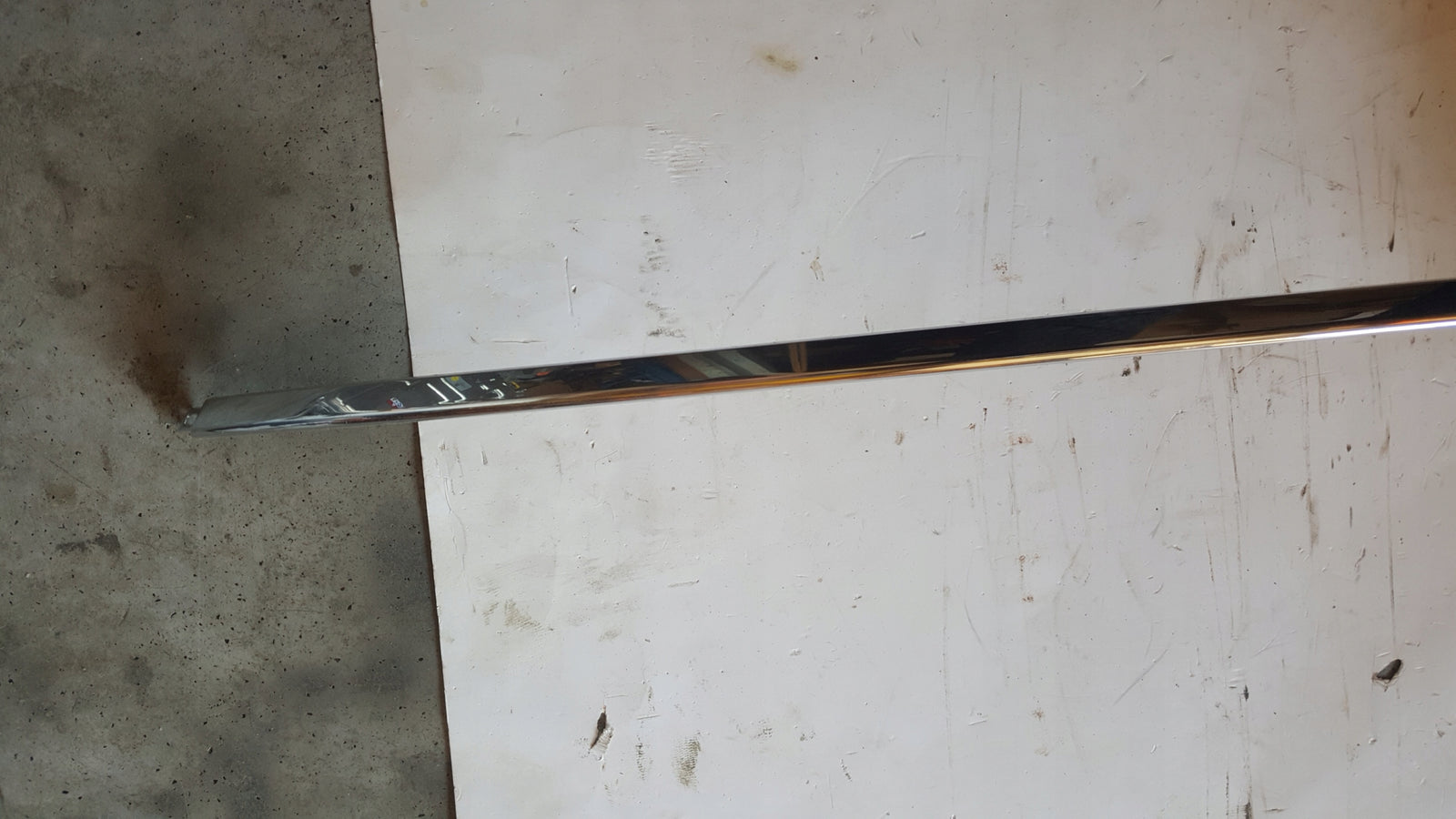 Środkowa listwa zderzaka przedniego VW PASSAT B8 3G0853245 DEMONTAŻ