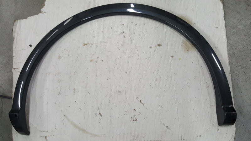 Listwa błotnika prawy tył AUDI Q5 80A853818B demontaż