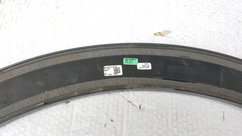 Listwa błotnika lewy tył AUDI A1 S1 82A853817