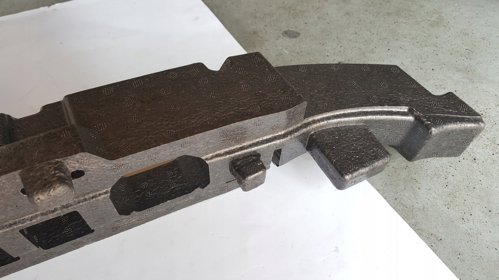 NOWY ORYGINALNY absorber zderzaka przedniego VW PASSAT B8 lift 3G0807251D