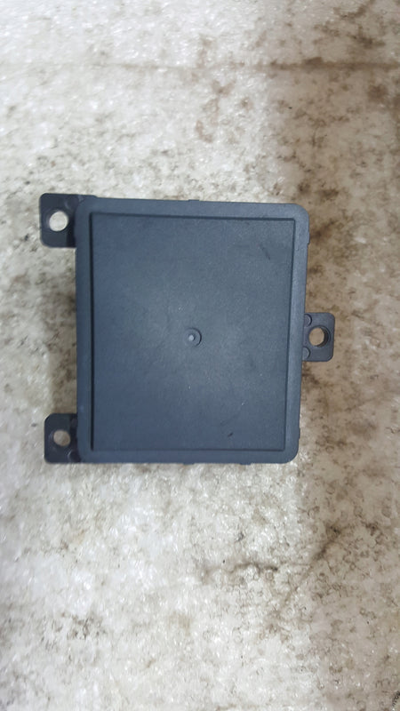Radar asystent zmiany pasa VW SKODA SEAT 1N3907550D demontaż