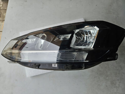 Le reflektor LED Vw Golf 7 LIFT 5G1941005D 2018r