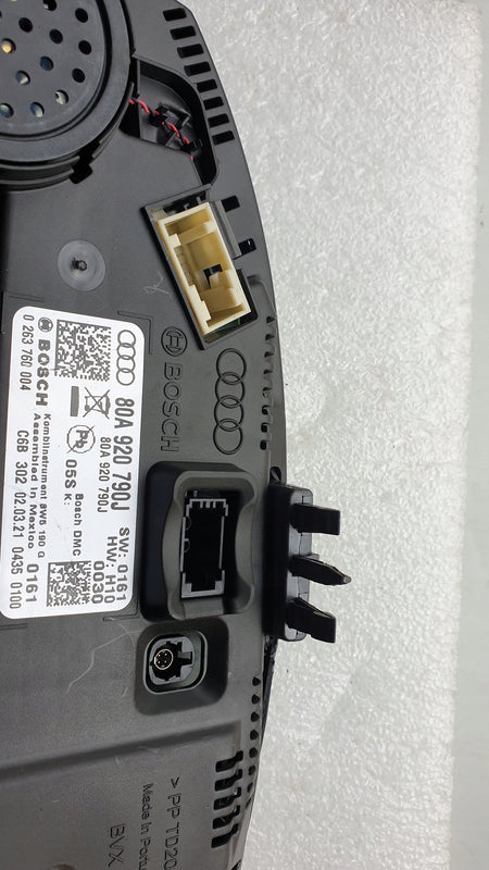 Licznik zegary virtual LCD AUDI Q5 80A920790 przebieg ok 56 000kmJ