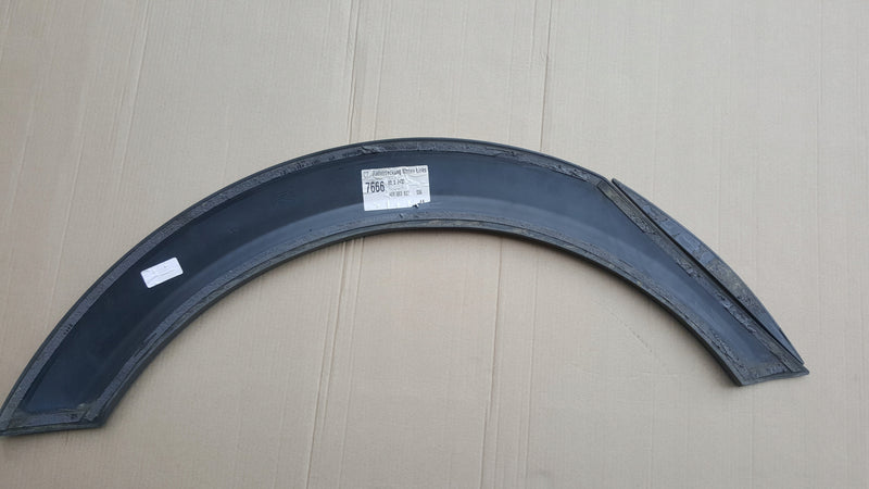 AUDI A6 C7 ALLORAD LISTWA BŁOTNIKA LEWY TYŁ 4G9853817 4G9854819