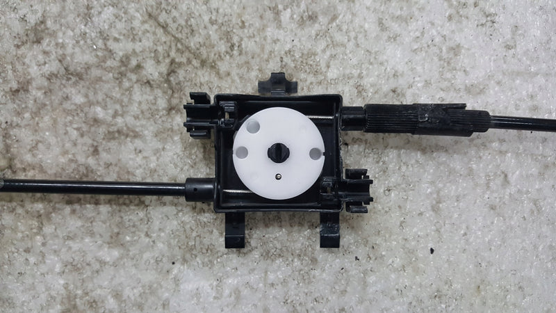 5H0823531E CIĘGNO ZAMKA POKRYWY_VOLKSWAGEN