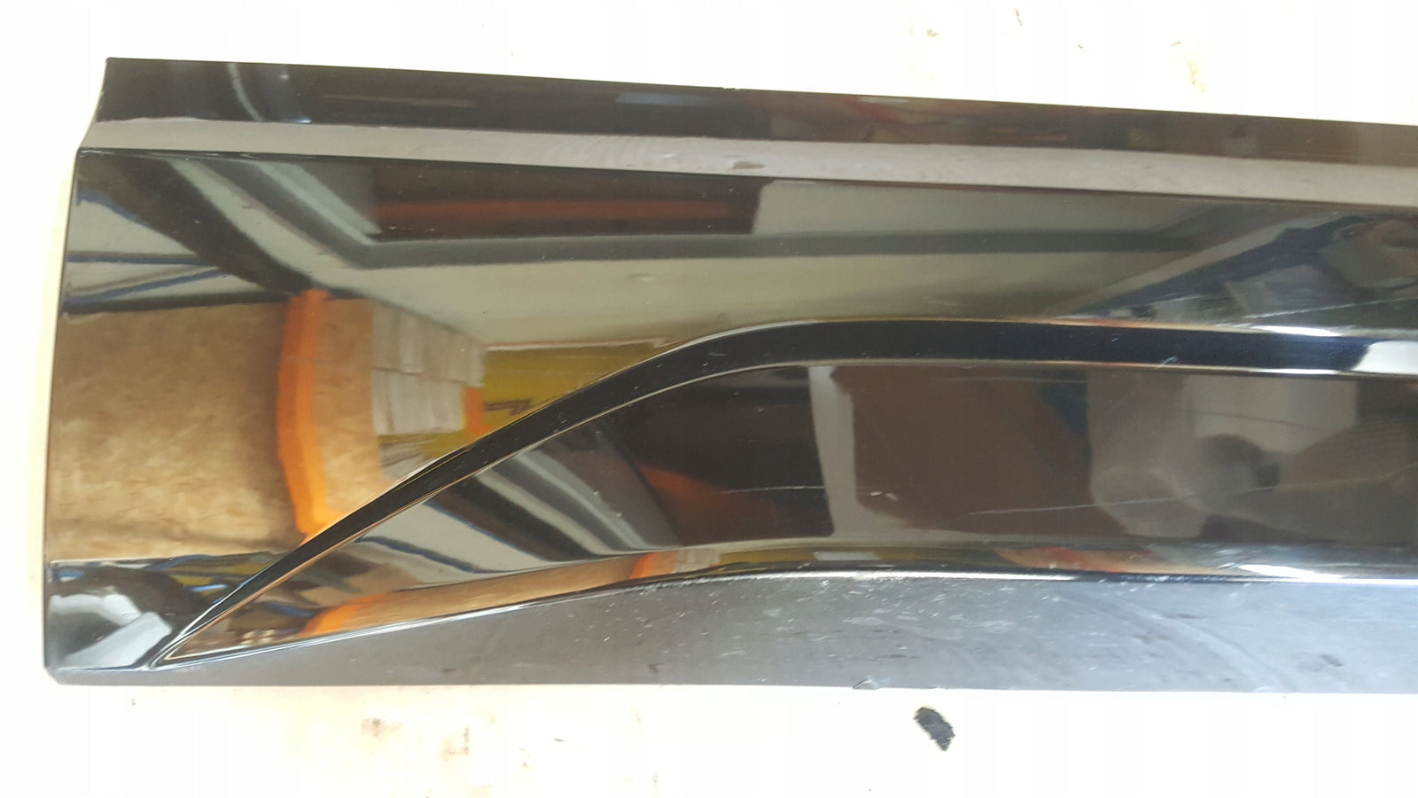 Listwa drzwi prawy tył AUDI Q3 8U0853970D demontaż