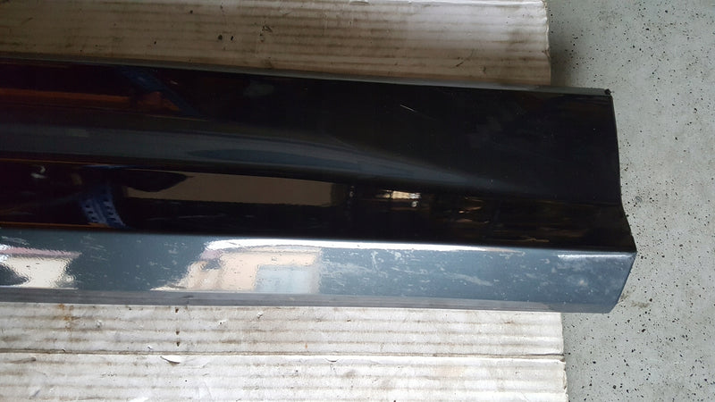 Listwa drzwi prawy przód AUDI Q2 S-LINE 81A853960A