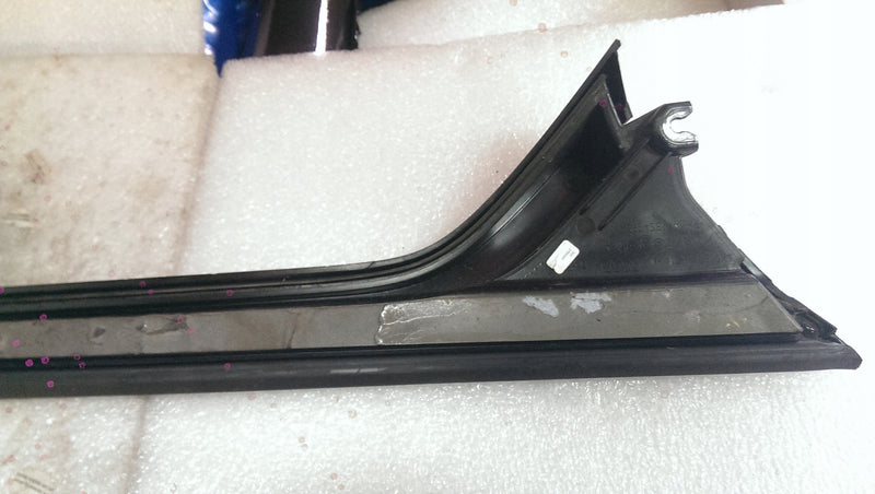 LE listwa spoiler klapy AUDI A6 C8 avant 4K9854871