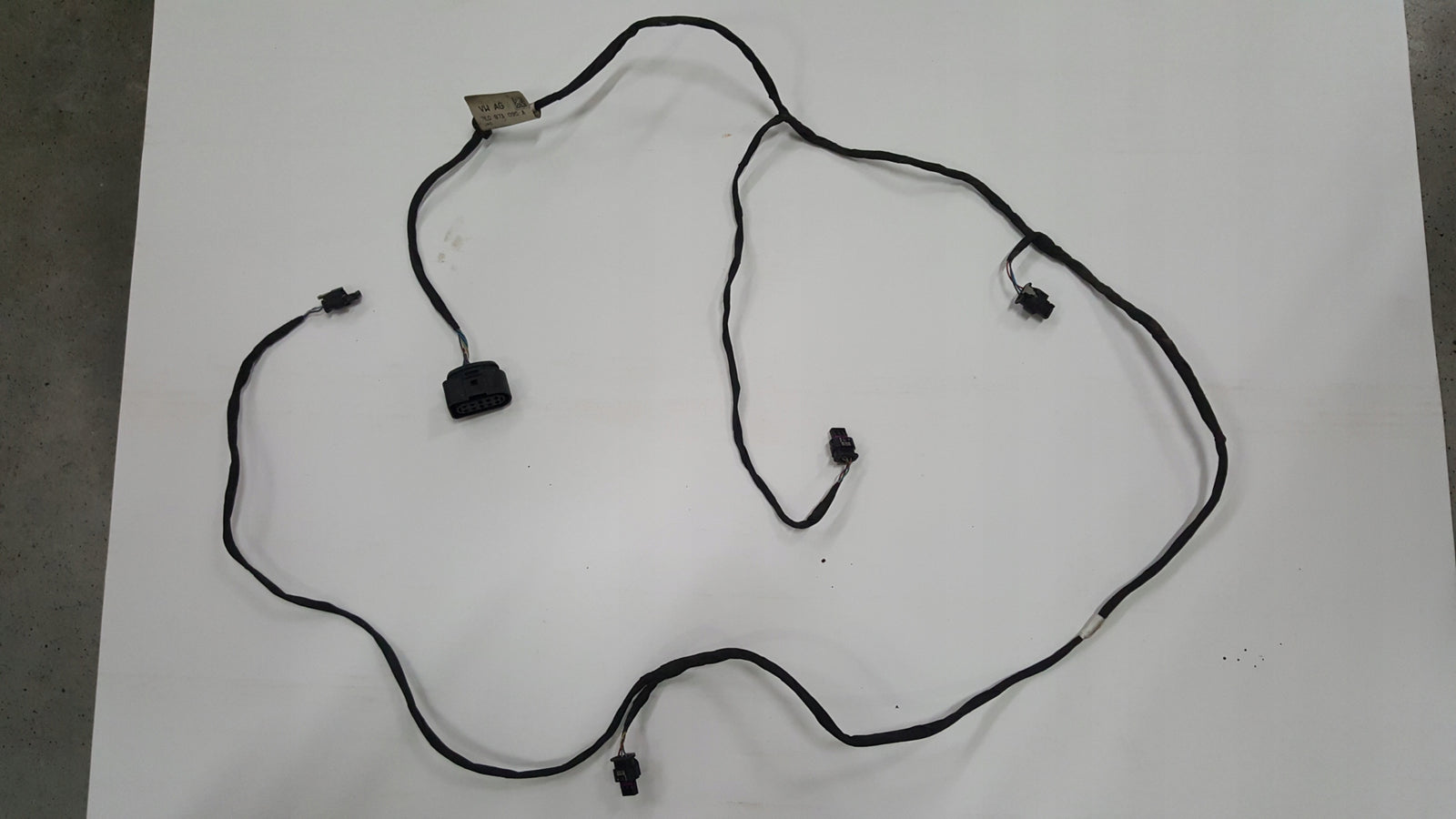 Wiązka czujników PDC zderzaka przedniego VW T6 7E0971095A demontaż