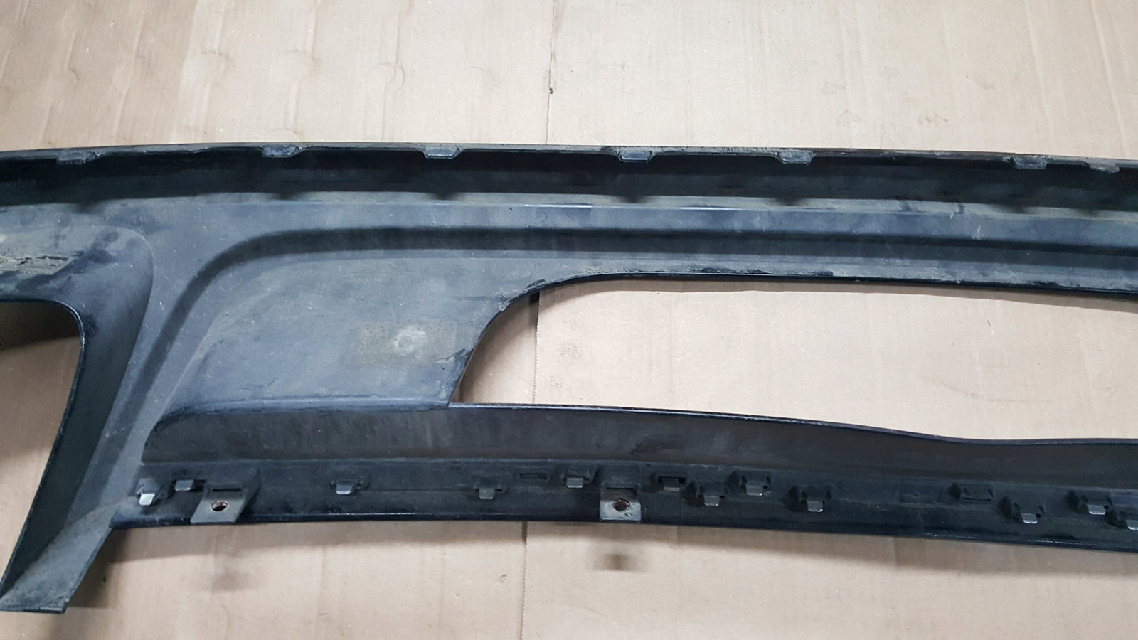 VW TOUAREG 7P6 R LINE SPOJLER DOKŁADKA ZDERZAKA 7p6807568K 7p6807568 tyl