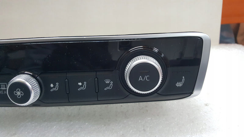 Panel klimatyzacji AUDI A3 RS3 8V0820043AF demontaż