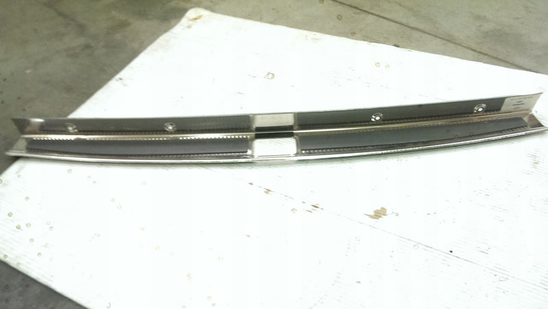 NOWA listwa bagażnika AUDI A6 C5 kombi 4B9864483A