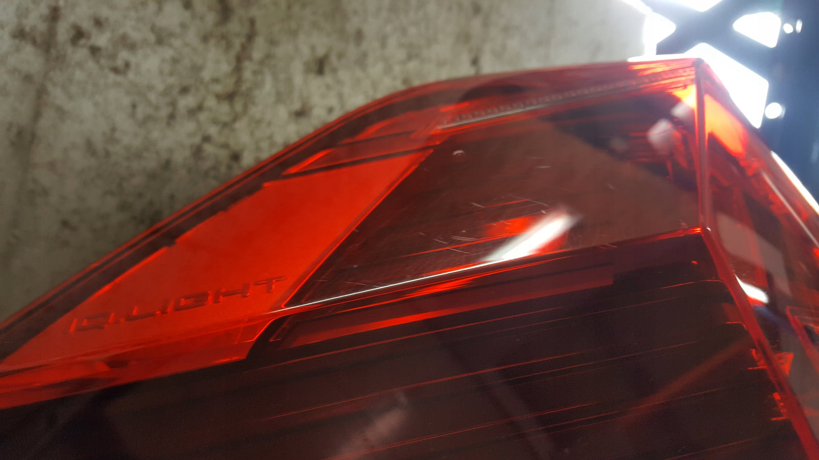 VW TIGUAN II 2 LIFT 2020-2024 LAMPA LEWA TYLNA TYŁ LEWY 5NA945207J02S