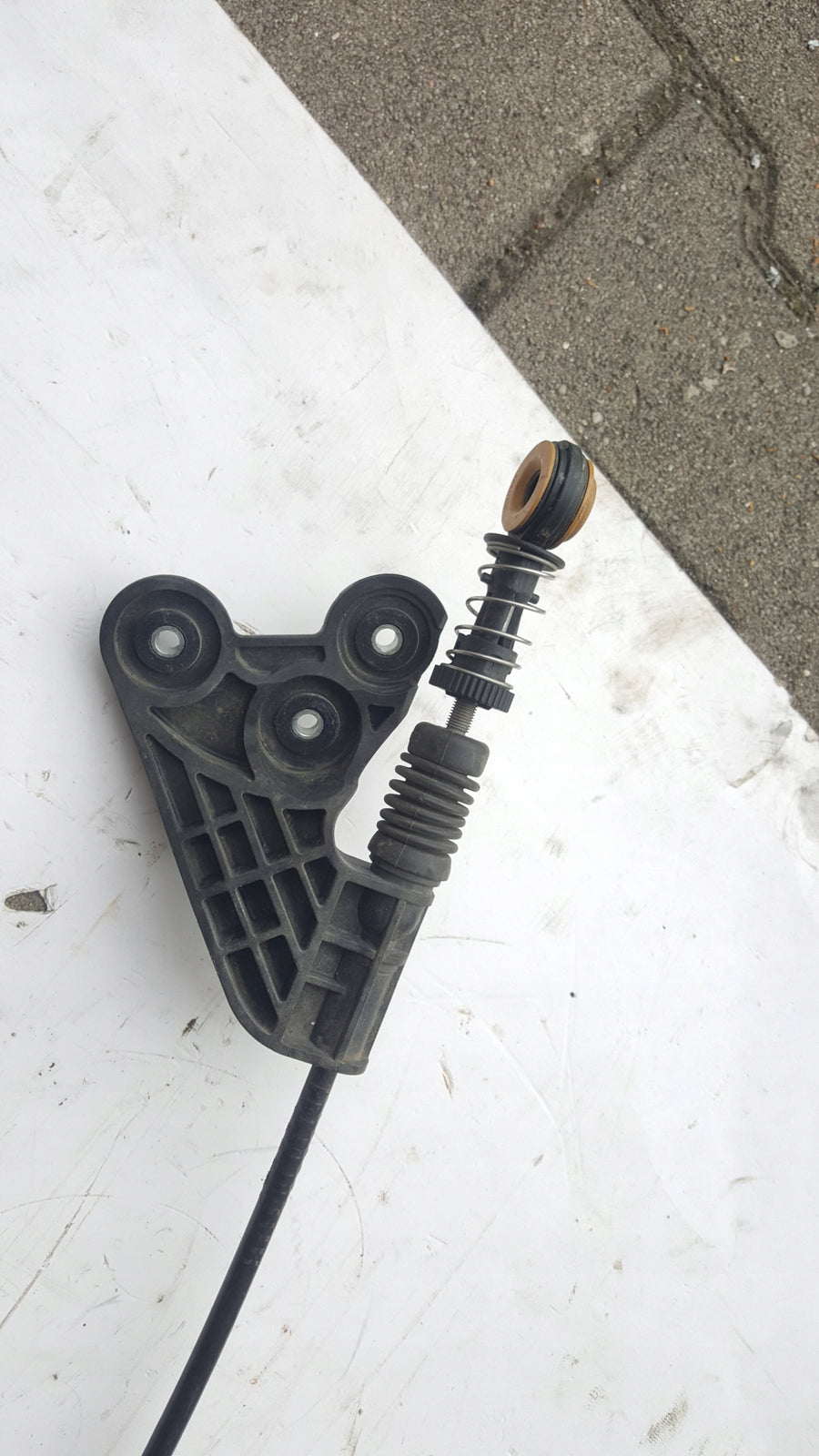 Mechanizm wybierak biegów AUDI SEAT 5WA713033AF demontaż