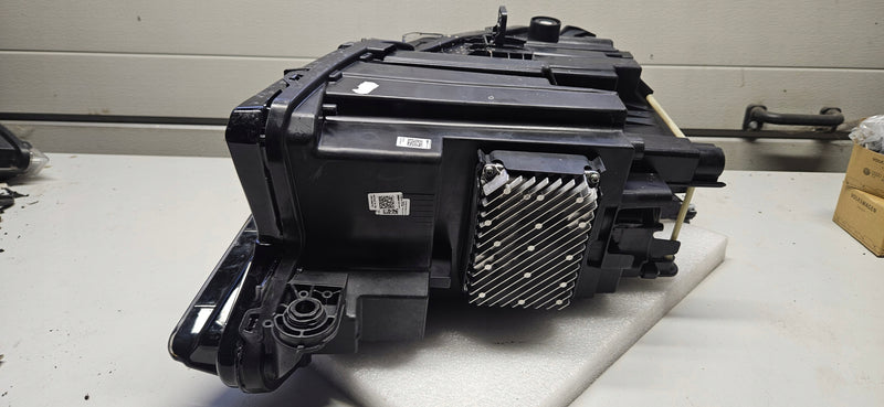 Le kompletny Matrix laser AUDI Q4 E-TRON 89A941035 IDEAŁ 2022r