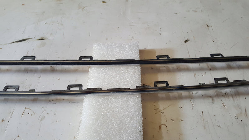 Listwa chrom zderzaka tylnego VW PASSAT (B8) 3G0853835 demontaż