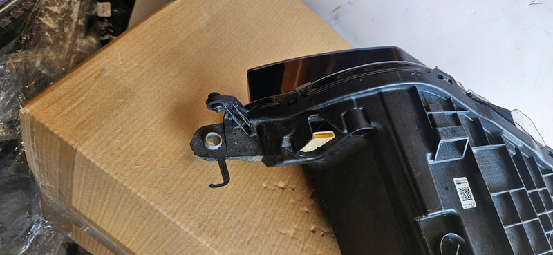 2G7941006A LEWY ful led Vw Taigo 2022r