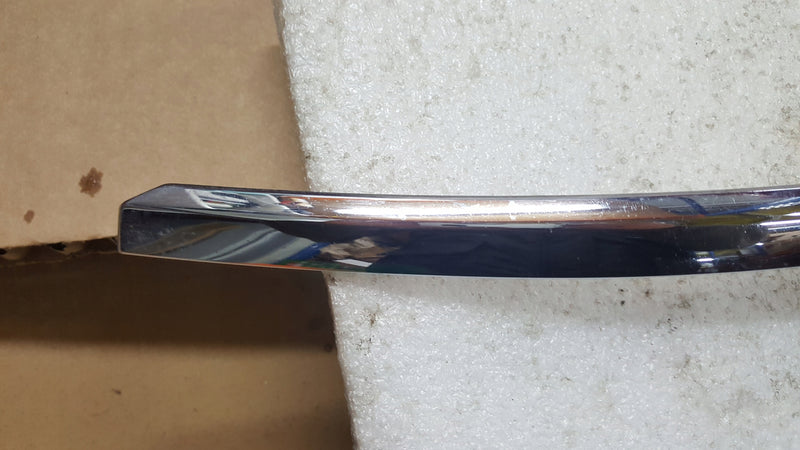 AUDI A6 C6 LIFT 08- OZDOBNA LISTWA CHROM ZDERZAKA PRZÓD LEWA 4F0853065