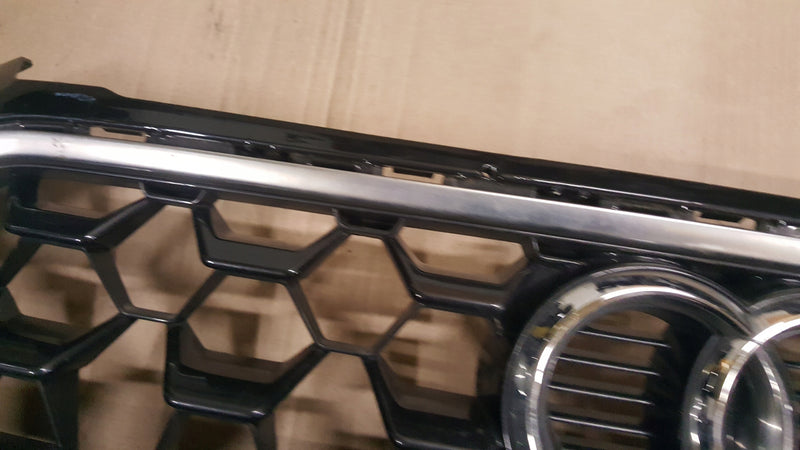 AUDI A1 II S LINE GRILL ATRAPA CHŁODNICY IGŁA