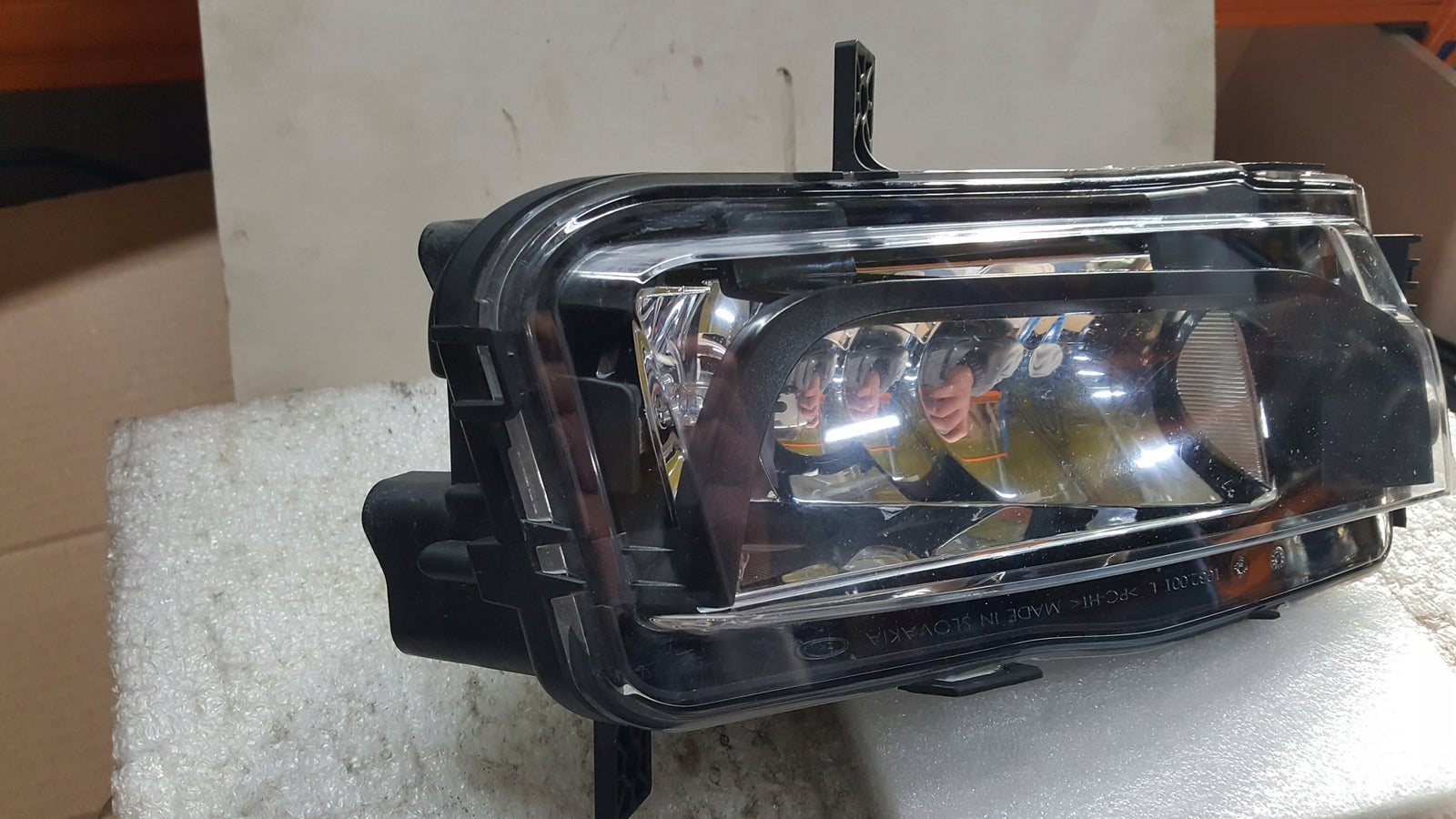 VW TRANSPORTER T6 HALOGEN LEWY 7E0941661B
